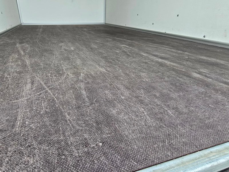 Remorque fourgon d'occasion 2000 kg, expertisée