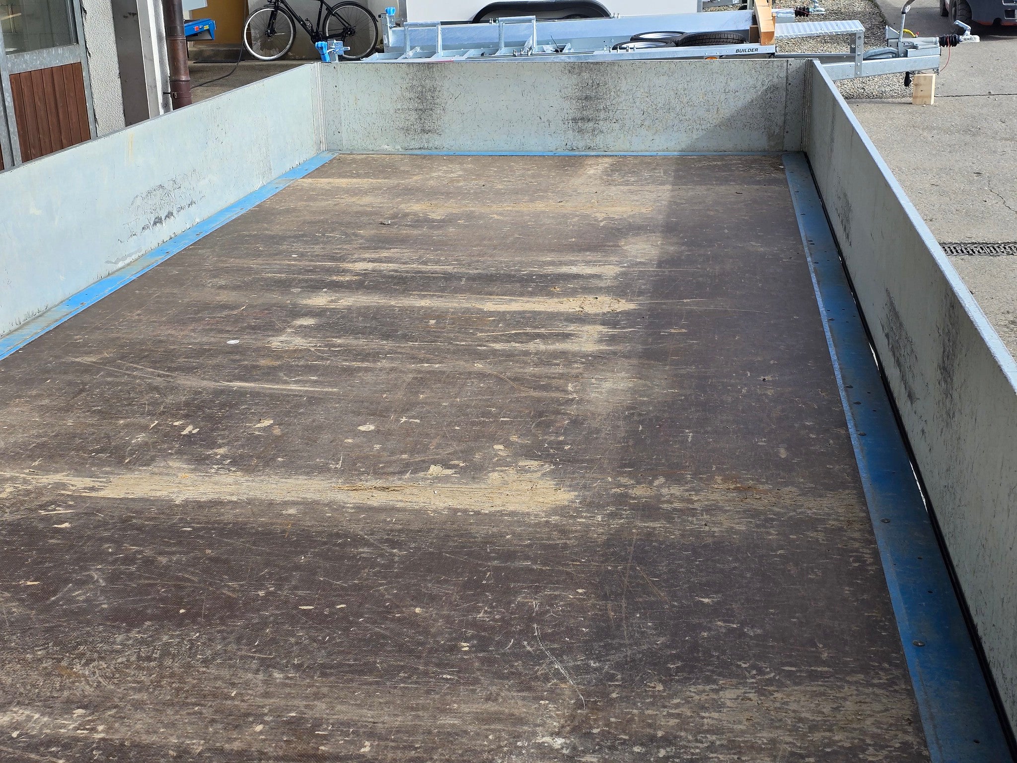 Occasion Barthau Anhänger 3500 kg, ab MFK