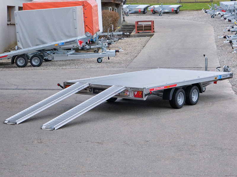 Occasion / Neuwertig Temared Anhänger aus Aluminium, mit Rampen 2700 kg