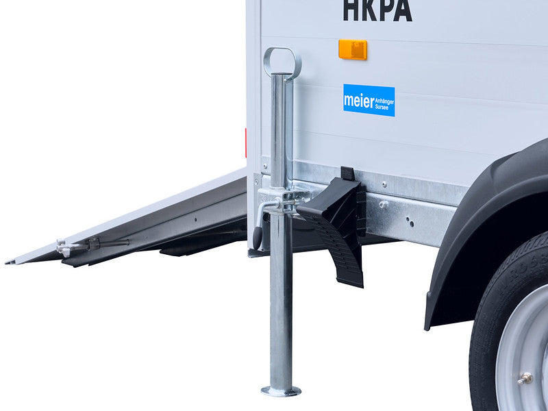 Remorque fourgon aluminium Humbaur type HKPA, essieu unique, avec rail central pour arrimage
