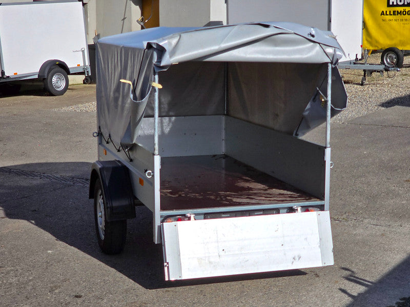 Occasion Anhänger 750 kg ungebremst mit Plane