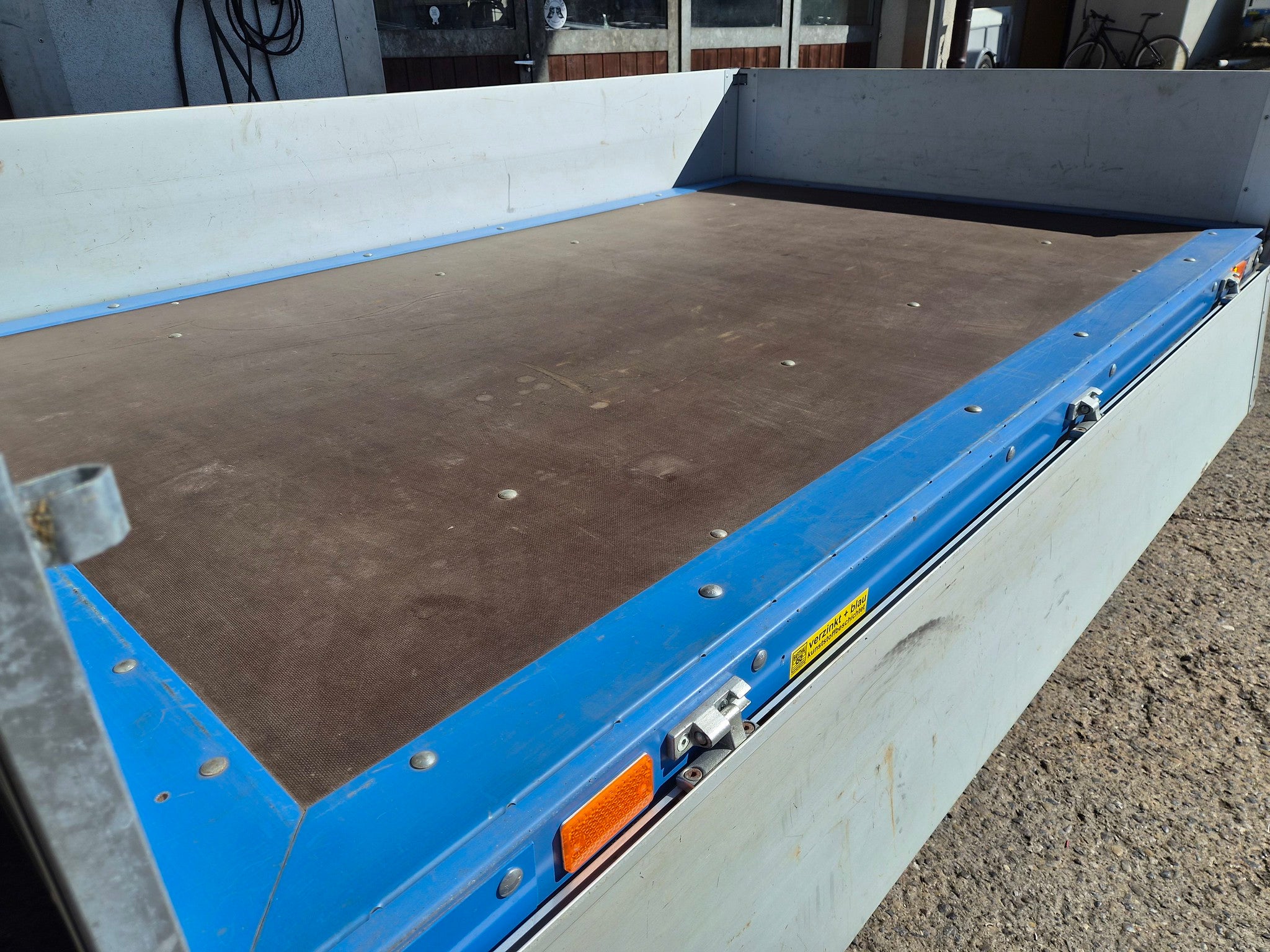 Remorque d'occasion Barthau 2000 kg, en excellent état