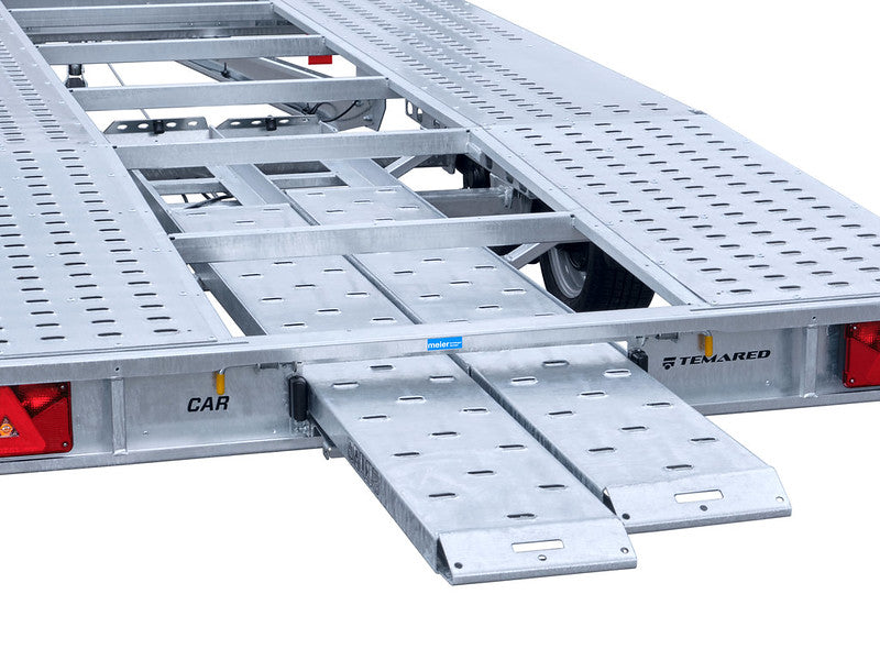 Temared Autotransporter Typ CAR DECK PLUS, mit Auffahrrampen, Heck abgeschrägt