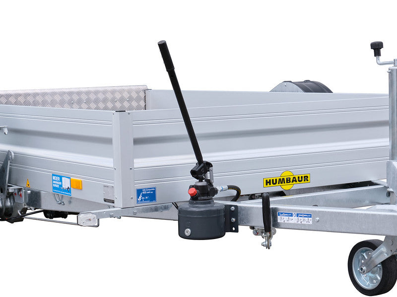Remorque Humbaur type HKT, simple essieu abaissable, ridelles 350 mm, rampe