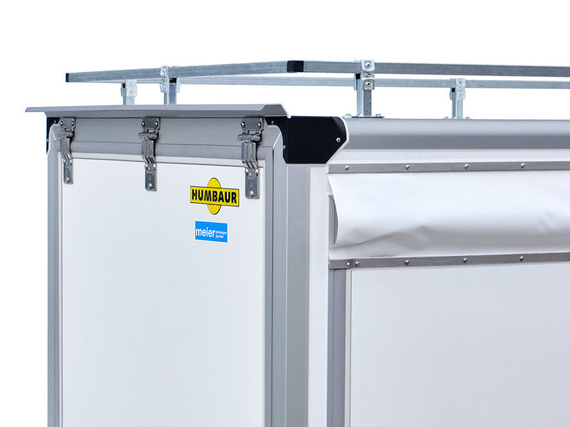 Remorque fourgon Humbaur type HK avec barres de toit, cloison de séparation, rabats arrière et latéraux