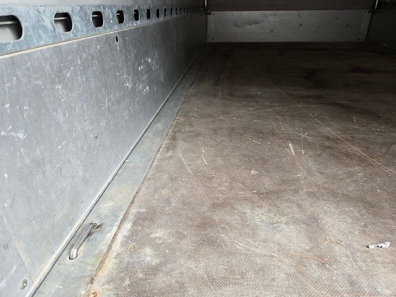 Occasion Anhänger mit Plane und Gestell 2000 kg, ab MFK