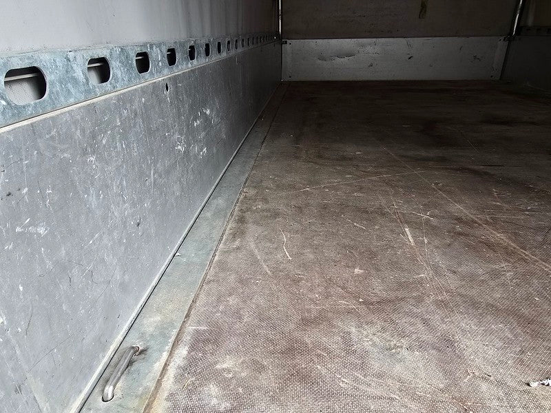 Occasion Anhänger mit Plane und Gestell 2000 kg, ab MFK