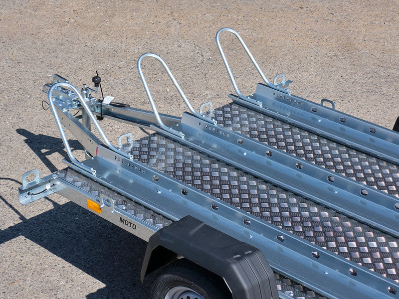 Temared motorradanhänger detail standschien vorne