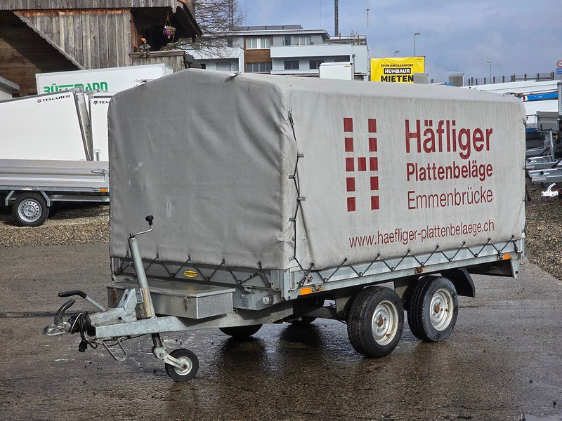 Occasion Anhänger mit Plane und Gestell 2000 kg, ab MFK