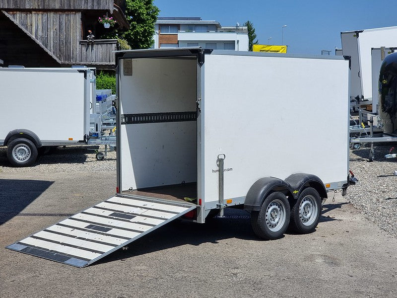 Occasion Kofferanhänger 2000 kg mit Heckklappe, ab MFK